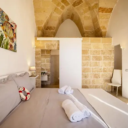 Charme Palace Salento Wifi, Ac, Jacuzzi Apartment